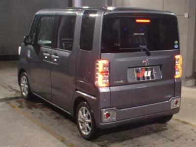 Toyota PIXIS MEGA