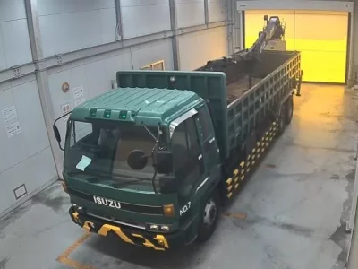 Isuzu TRUCK