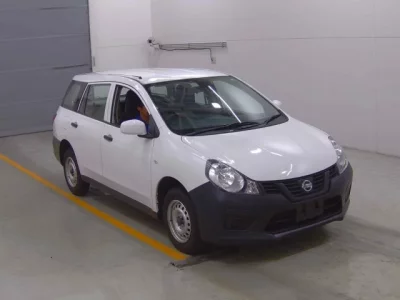 Nissan AD