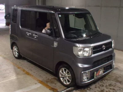 Toyota PIXIS MEGA