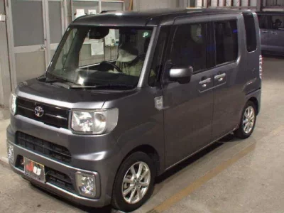 Toyota PIXIS MEGA