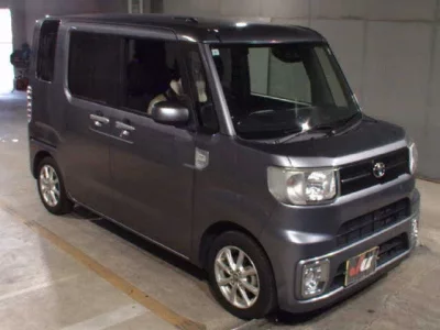 Toyota PIXIS MEGA