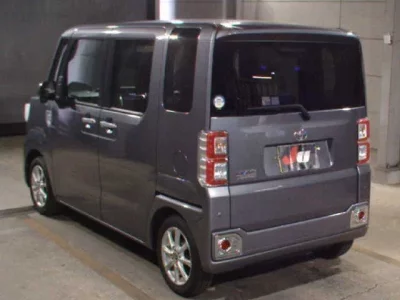 Toyota PIXIS MEGA