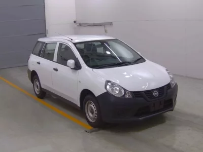 Nissan AD