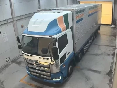 Hino TRUCK