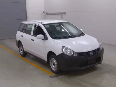 Nissan AD