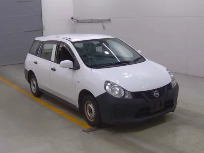Nissan AD