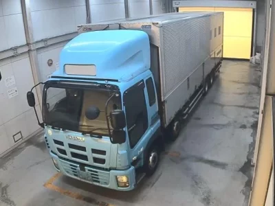 Isuzu TRUCK