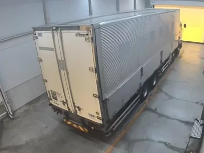 Isuzu TRUCK