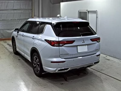 Mitsubishi OUTLANDER PHEV