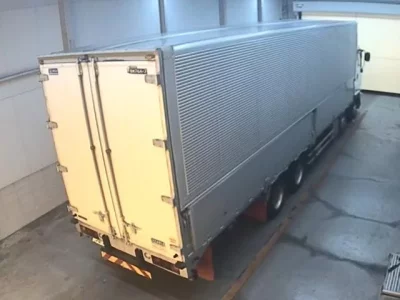 Isuzu TRUCK