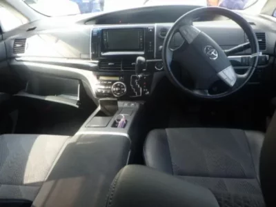 Toyota ESTIMA HYBRID