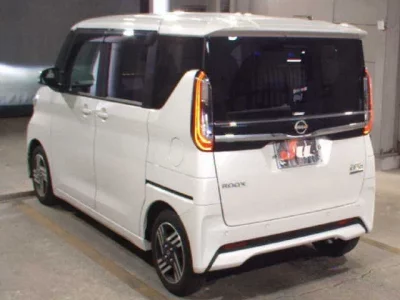 Nissan ROOX