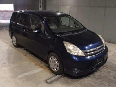 Toyota ISIS