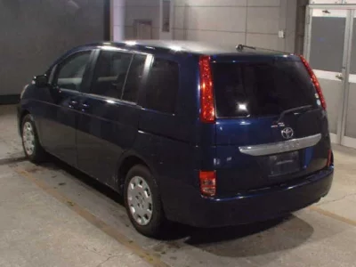 Toyota ISIS
