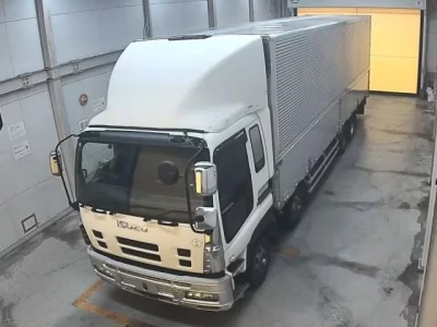 Isuzu TRUCK