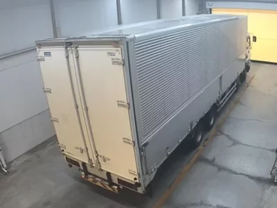 Isuzu TRUCK