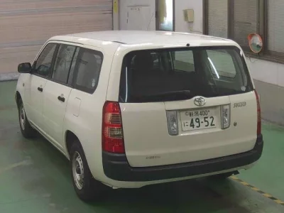 Toyota SUCCEED