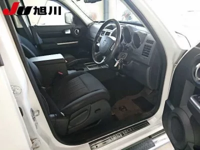 Dodge NITRO