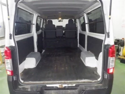 Nissan CARAVAN VAN
