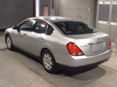 Nissan TEANA