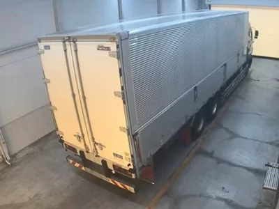 Isuzu TRUCK