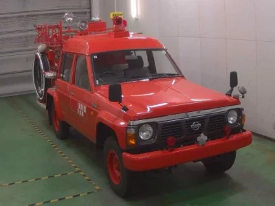 Nissan SAFARI TRUCK