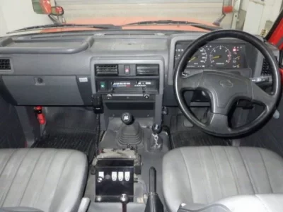 Nissan SAFARI TRUCK
