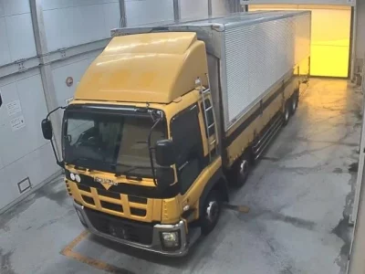 Isuzu TRUCK