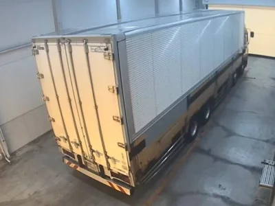 Isuzu TRUCK
