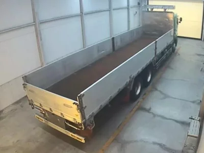 Hino TRUCK