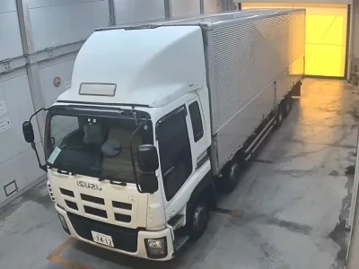 Isuzu TRUCK