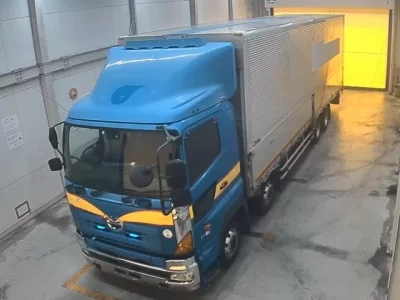 Hino TRUCK