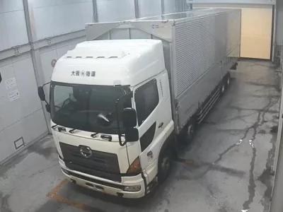 Hino TRUCK