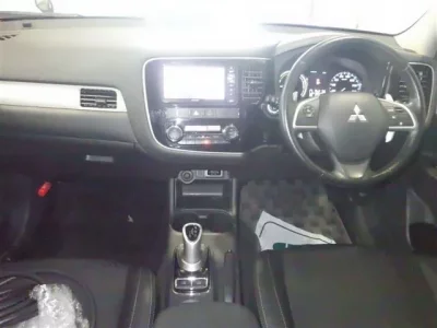 Mitsubishi OUTLANDER PHEV