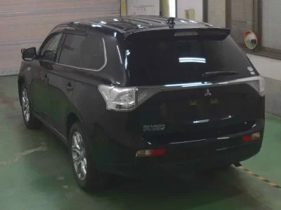 Mitsubishi OUTLANDER PHEV