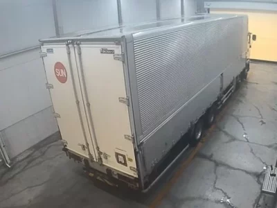 Isuzu TRUCK