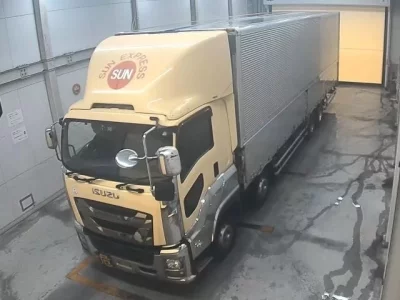 Isuzu TRUCK