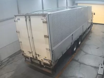 Isuzu TRUCK