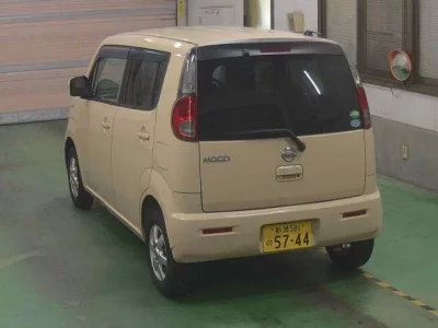 Nissan MOCO