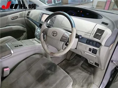 Toyota ESTIMA HYBRID
