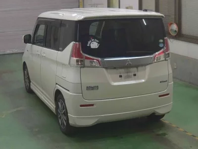 Mitsubishi DELICA D2