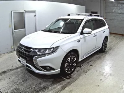 Mitsubishi OUTLANDER PHEV