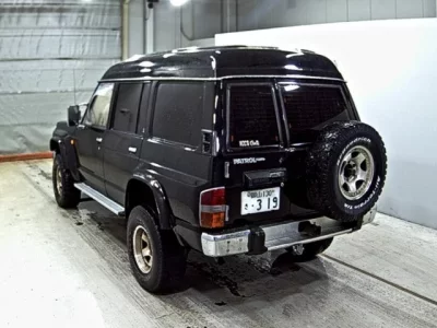 Nissan SAFARI