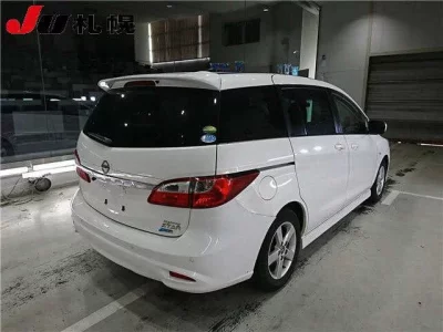 Nissan LAFESTA