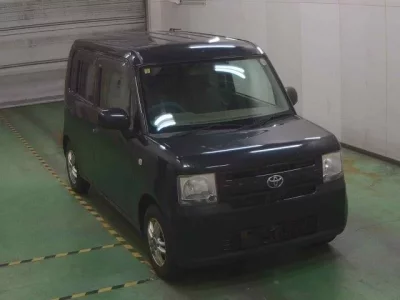 Toyota PIXIS SPACE