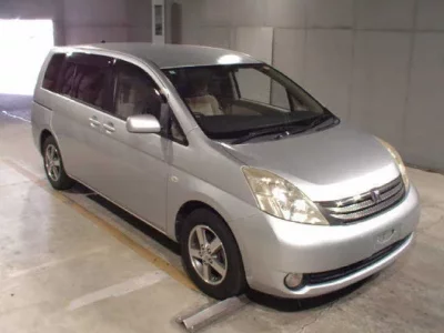 Toyota ISIS
