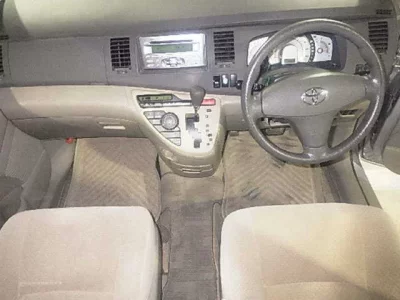 Toyota ISIS