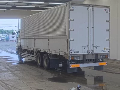 Isuzu GIGA