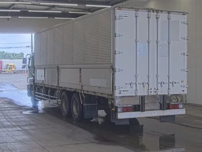 Isuzu GIGA